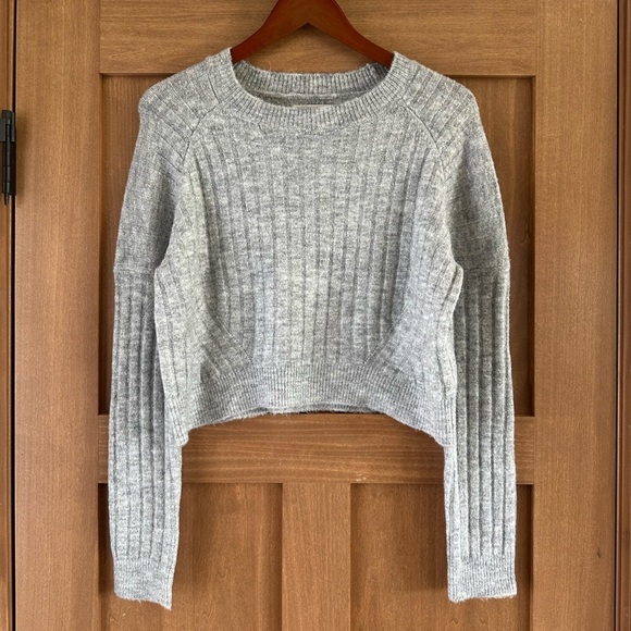 Cotton On Sweaters - Cotton On Grey Knit Crewneck Pullover Long Sleeve Sweater Women’s size Small